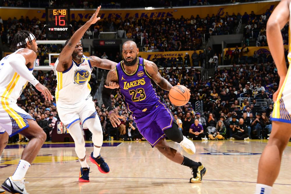 队稳住了锋 队稳住了锋